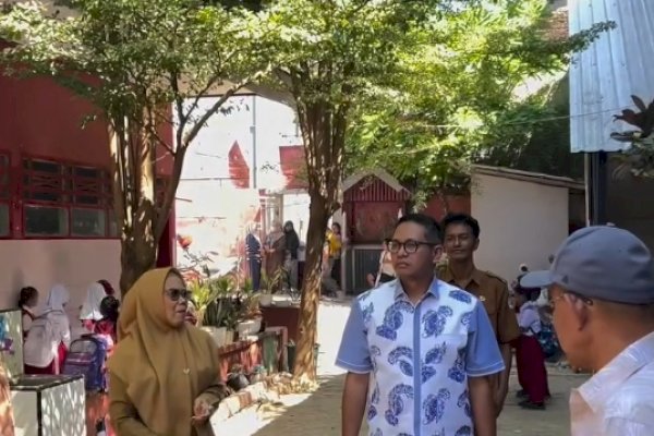 Ketua DPRD Supratman Tinjau Renovasi SDN Pannara, Pastikan Proyek Tepat Mutu Demi Pendidikan Berkualitas di Makassar