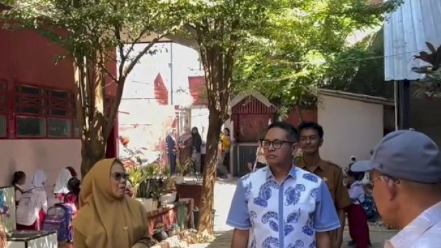 Ketua DPRD Supratman Tinjau Renovasi SDN Pannara, Pastikan Proyek Tepat Mutu Demi Pendidikan Berkualitas di Makassar