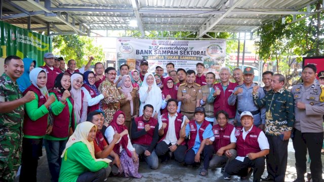 Transformasi Pengelolaan Sampah Berlanjut, Ketua Dewan Lingkungan Luncurkan Bank Sampah Sektoral Panakkukang