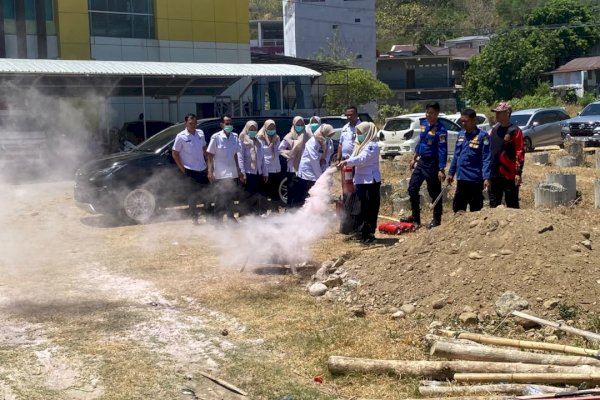 Rutin Setiap Tahun, RS dr. Hasri Ainun Habibie Parepare Gelar Simulasi Kebakaran