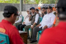 Menhut Raja Juli Ingatkan Penerima Perhutanan Sosial Jaga Kelestarian Kawasan
