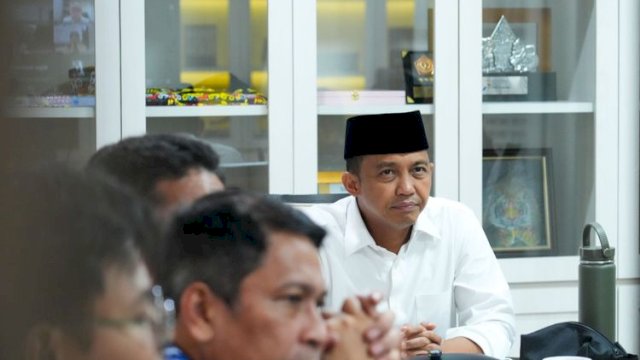 Menhut Raja Juli Antoni menghadiri Rapat Koordinasi Tingkat Menteri terkait antisipasi dan penanganan dampak karhutla terhadap layanan masyarakat.