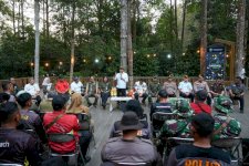 Menhut Tinjau Tumbang Nusa, Perkuat Kolaborasi Penanganan Karhutla di Kalimantan Tengah