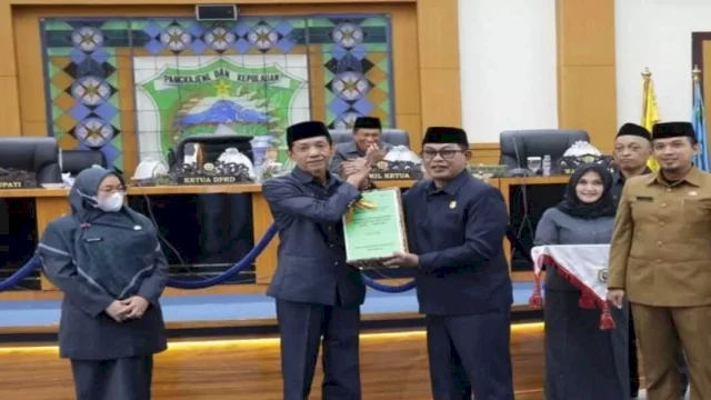 DPRD Pangkep Terima Ranperda Perubahan APBD 2026
