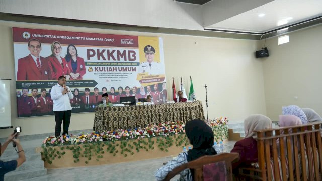 Nostalgia Dari Penyiar Radio hingga Wali Kota, Appi Bagikan Resep Sukses ke Mahasiswa Baru UCM