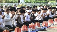 Gubernur Sulsel Bersama Ribuan Warga Gelar Salat Istisqa, Panjatkan Doa Agar Hujan Turun