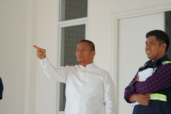 Ibas Pantau Langsung Renovasi Rujab Bupati
