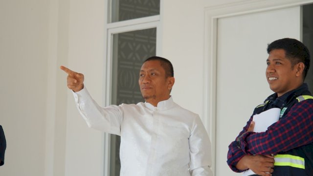 Ibas Pantau Langsung Renovasi Rujab Bupati