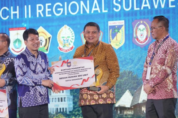 Appi Terima Dua Penghargaan dari Kemendagri, Bedah Rumah TLH dan Layanan Pendidikan di Pulau