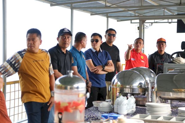 Kunker di Nuha, Bupati Ibas Tinjau Lapangan Benteng hingga Nikmati Jernihnya Danau Matano Bersama Kapolres