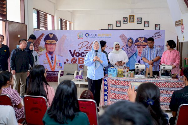 Fatmawati Rusdi Pacu Toraja Utara Jadi Sentra Kopi Lewat Pelatihan Barista PLUT KUMKM