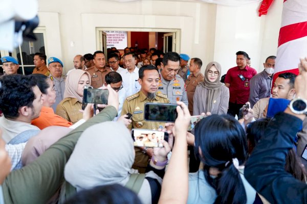 Gubernur Sulsel Rapat Bersama Forkopimda Evaluasi Antrean BBM, Minta Pertamina Analisis Kebutuhan Tambahan Kuota