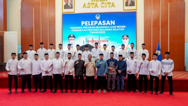 Gubernur Sulawesi Selatan Andi Sudirman Sulaiman melepas 28 penerima beasiswa luar negeri Tahun Anggaran 2026.