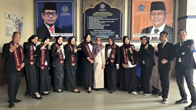 Mahasiswa RPL Angkatan I mengikuti yudisium yang digelar di Menara Iqra Unismuh Makassar.