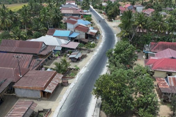 4 Tahun Jalan Berdebu, Warga Bone Kini Bersyukur Ujung Lamuru–Palattae Diperbaiki