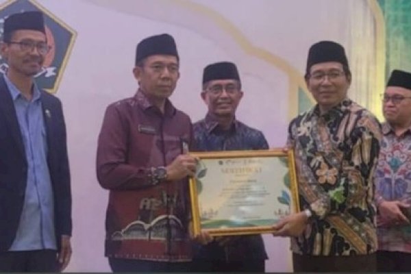 Pemkab Maros Raih Penghargaan Nasional Tata Kelola Wakaf Terbaik