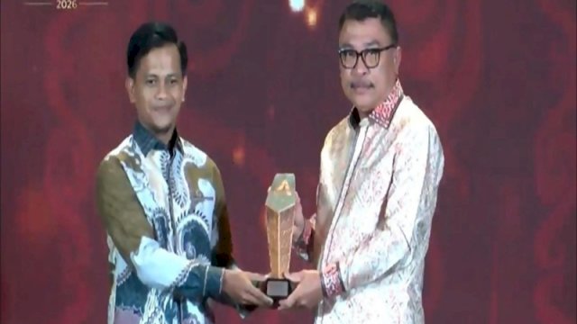 Dorong Ekonomi Syariah Sulsel-Sulbar, Bank Sulselbar Sabet detiktimur Awards 2026