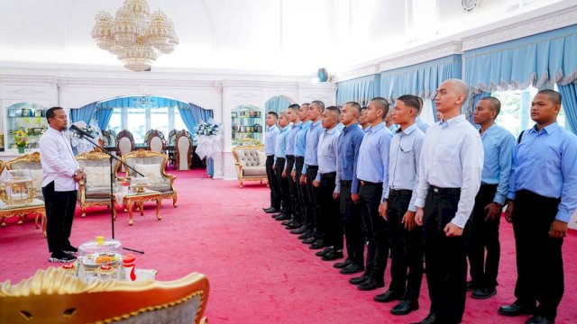 Andi Sudirman Lepas 20 Taruna Penerima Beasiswa Penerbangan, Siapkan Pilot Andal Kebanggaan Sulsel