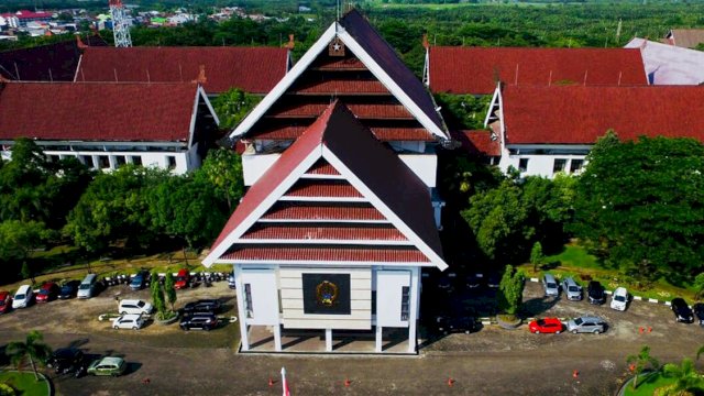 Kantor Gubernur Sulawesi Selatan.