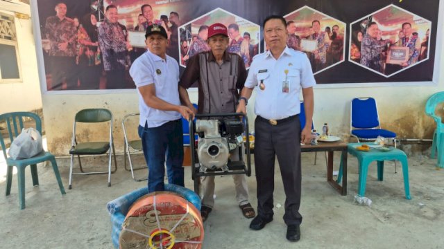Dengar Keluhan Petani, Bupati Firdaus Daeng Manye Langsung Salurkan Pompa Air