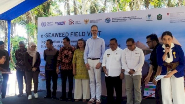 Bupati Daeng Manye Dorong Digitalisasi Petani Rumput Laut Takalar