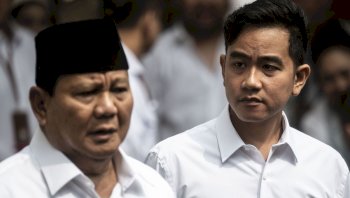 Gibran Dihujani Kritik Usai Dampingi Prabowo, Dedy PSI: Itu Satu-satunya &ldquo;Kesalahan&rdquo; Dia!