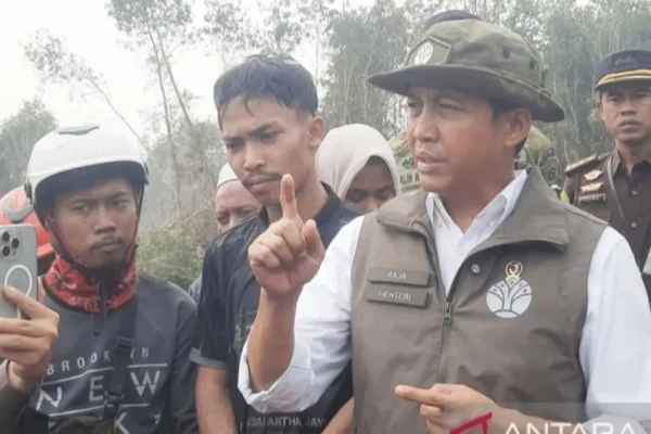 Menhut Upayakan Karhutla Hutan Lindung Liang Anggang Cepat Terkendali