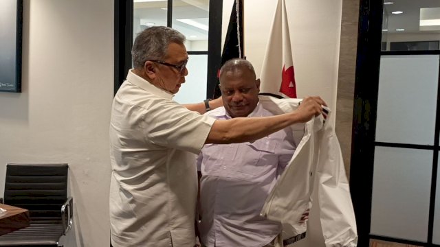 Gabung PSI, Petrus Kasihiw Bidik Kursi Pimpinan DPRD Papua Barat-Modal Dua Periode Jadi Bupati