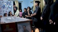 Wali Kota Parepare Melayat ke Rumah Duka Erwin, Tokoh Pemuda Kreatif