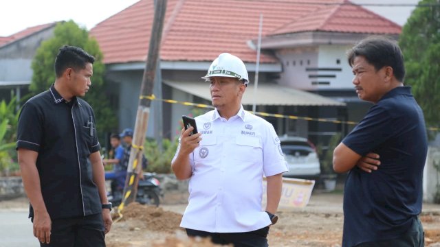 Bupati Ibas Tinjau Lapangan Karelai, Targetkan Fasilitas Olahraga Makin Representatif