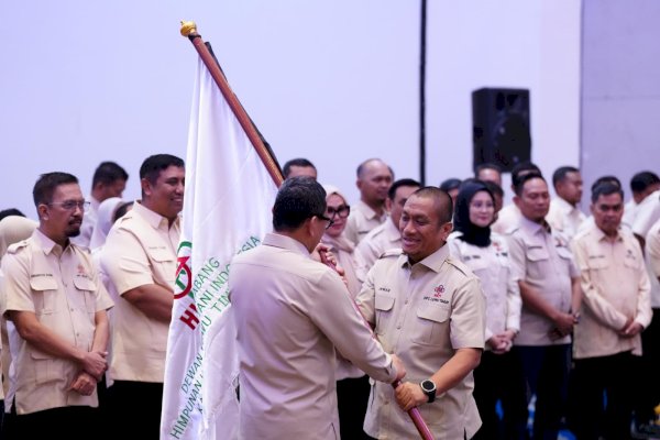 Resmi Dilantik Jadi Ketua DPC HKTI Lutim, Bupati Ibas Siap Perjuangkan Kesejahteraan Petani