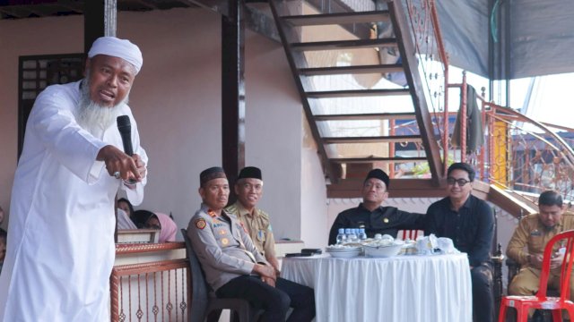 Bupati Lutim Ibas Punya Cara Bikin Masjid Ramai saat Subuh: Guru Diundi Umrah, Siswa dapat Sepeda