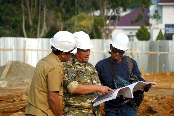 Tinjau Proyek Strategis Daerah, Bupati Ibas Tekankan Kualitas dan Ketepatan Pelaksanaan