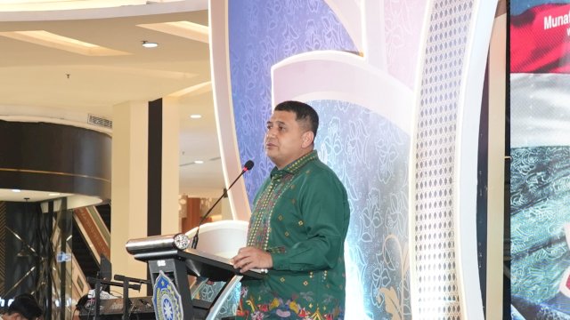 Wali Kota Makassar sekaligus Ketua Pembina TP PKK Kota Makassar, Munafri Arifuddin, resmi menutup rangkaian kegiatan Peringatan Hari Kesatuan Gerak (HKG) PKK ke-54 Tahun 2026 Tingkat Kota Makassar.