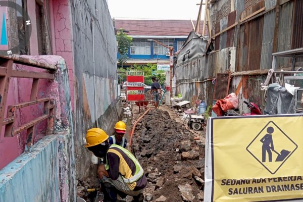 Respons Aspirasi Warga, Pemkot Makassar Benahi Jalan dan Drainase Pongtiku, Dilengkapi U-Ditch