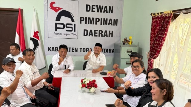 Wakil Ketua DPW PSI Sulsel, Syamsir, memimpin konsolidasi di DPD PSI Toraja Utara.