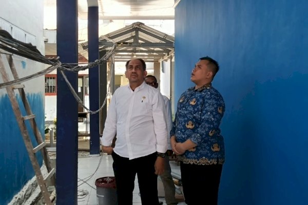 Anggota Komisi E DPRD Sulsel Soroti Kesadaran Penggunaan K3 Pekerja Proyek Revitalisasi SMAN 5 Makassar