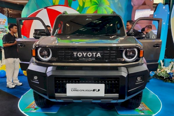 Kalla Toyota Hadirkan Land Cruiser FJ di Makassar, SUV Tangguh Berdesain Kompak