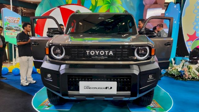 Kalla Toyota memperkenalkan Toyota Land Cruiser FJ untuk pertama kalinya di kawasan Indonesia Timur.