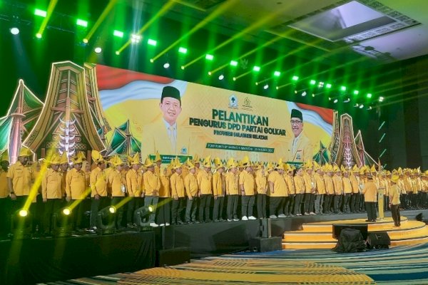 Lantik 197 Pengurus Golkar Sulsel, Sarmuji Ingatkan Pentingnya Kuasai Ruang Digital