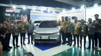 55 Tahun di Indonesia, Toyota Genjot Pasar Elektrifikasi Lewat bZ4X Touring dan Land Cruiser Hybrid