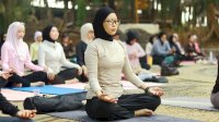 Bugis Waterpark Garap Tren Wellness, 150 Peserta Nikmati Yoga di Alam Terbuka
