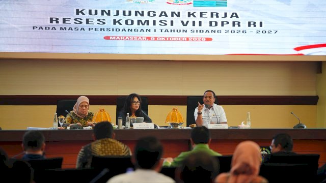 Gubernur Sulawesi Selatan Andi Sudirman Sulaiman menerima kunjungan kerja dalam rangka kunjungan kerja reses Komisi VII DPR RI.