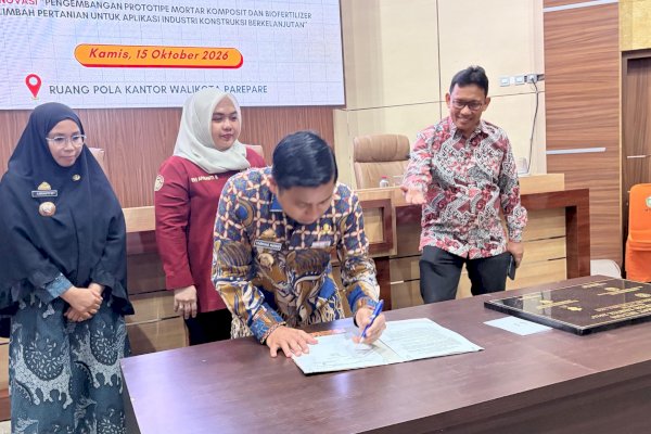 Dorong Pembangunan Ramah Lingkungan, Tasming Hamid Apresiasi Inovasi Mortar Komposit dan Biofertilizer Unhas
