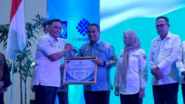 83.202 Pekerja Terlindungi, Luwu Timur Sabet Juara II Jamsostek Award Sulsel