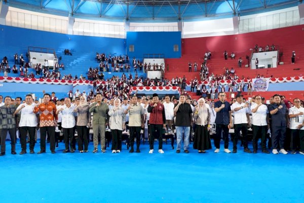 Wali Kota Munafri Dampingi Mensos RI Luncurkan Gerakan Peduli Tetangga di Makassar
