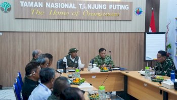 Menhut Perkuat Operasi Darat-Udara di Tanjung Puting, Fokus Lindungi Zona Inti dari Karhutla