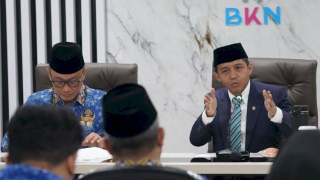 Menteri Kehutanan (Menhut) Raja Juli Antoni saat berkunjung ke Kantor Badan Kepegawaian Negara (BKN), Jakarta.