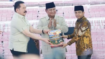 Disaksikan Presiden Prabowo, Menhut Raja Juli Antoni Terima Penyerahan 259 Ribu Hektare Kawasan Hutan