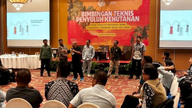 Bimtek Penyuluh Kehutanan Tahun 2026 dengan tema &ldquo;Peran Penyuluh Kehutanan dalam Pengendalian Kebakaran Hutan dan Lahan&rdquo; di Manado, Sulawesi Utara.